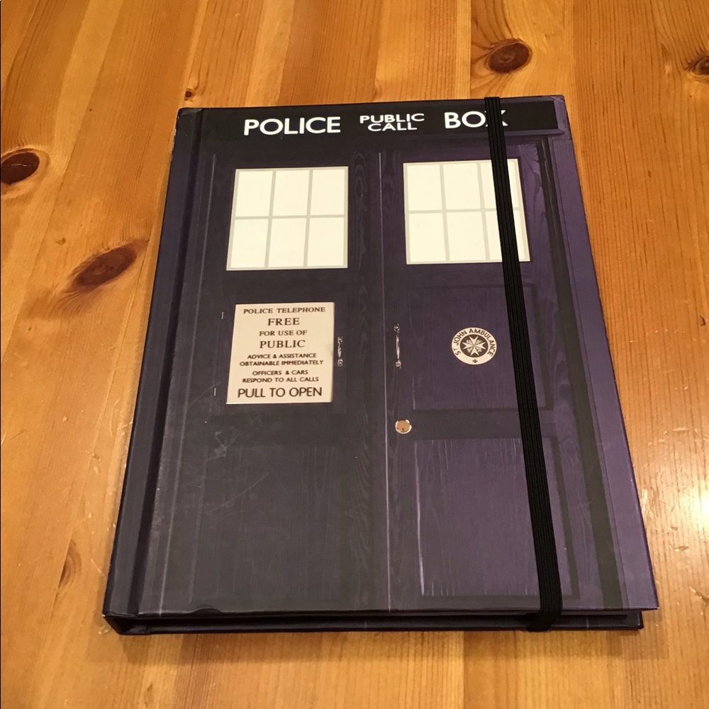 DOCTOR WHO BBC TARDIS JOURNAL POLICE PUBLIC CALL BOX NEW